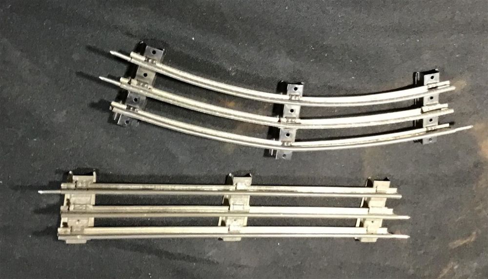 Lot 207: 105 pieces of railroad track includes curves and