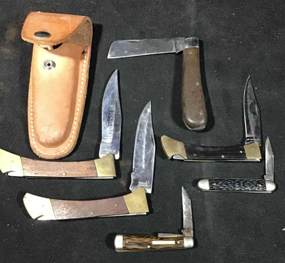 Lot 225: Six piece collection of pocket knives, one with