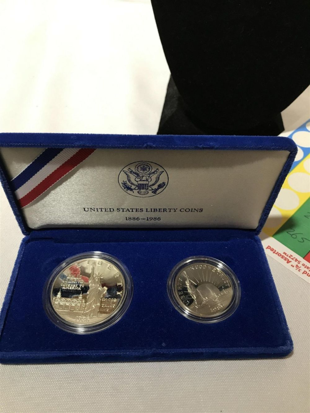 Lot 262: 1986 United States liberty silver coins