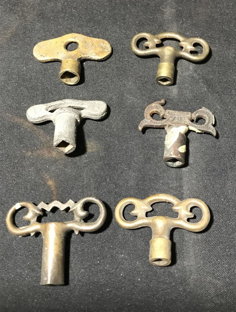 Lot 277: Vintage Heater key collection