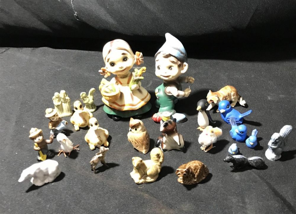 Lot 281: Vintage miniature animals children & Smoky the