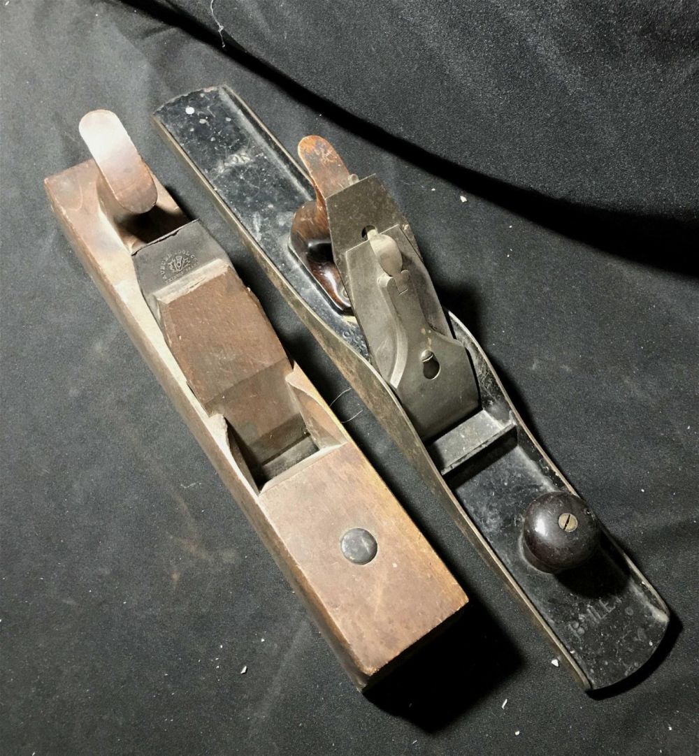 Lot 283: Vintage wood planes one by Bailey #7 is 22 inches