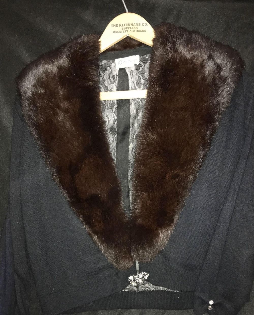 Lot 287: Vintage mink collar sweater
