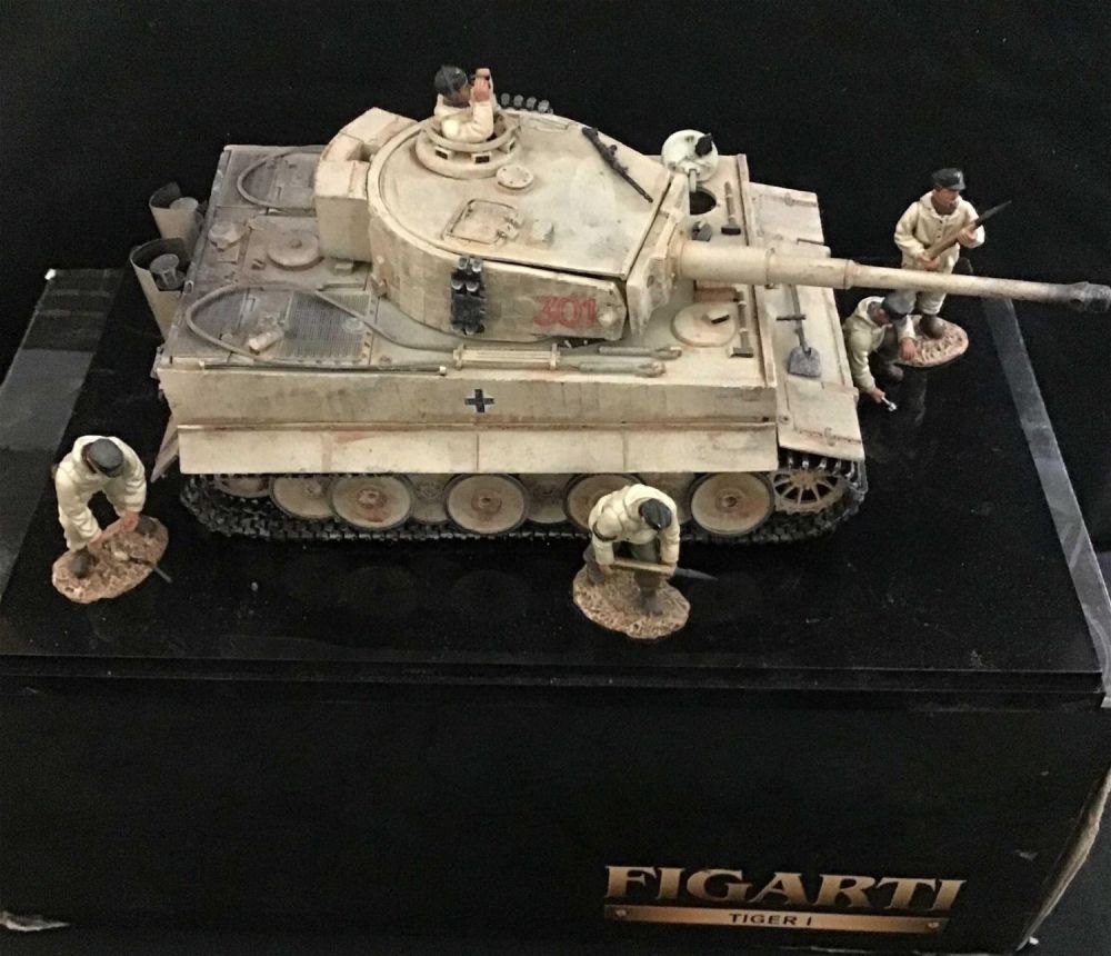 Lot 158: Figarti Tiger 1 G3810E German Tank