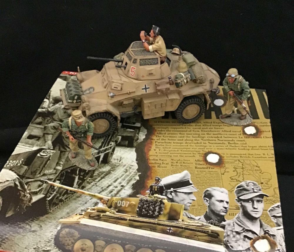 Lot 166: King & Country AK24A - SD. KFZ2 German tank