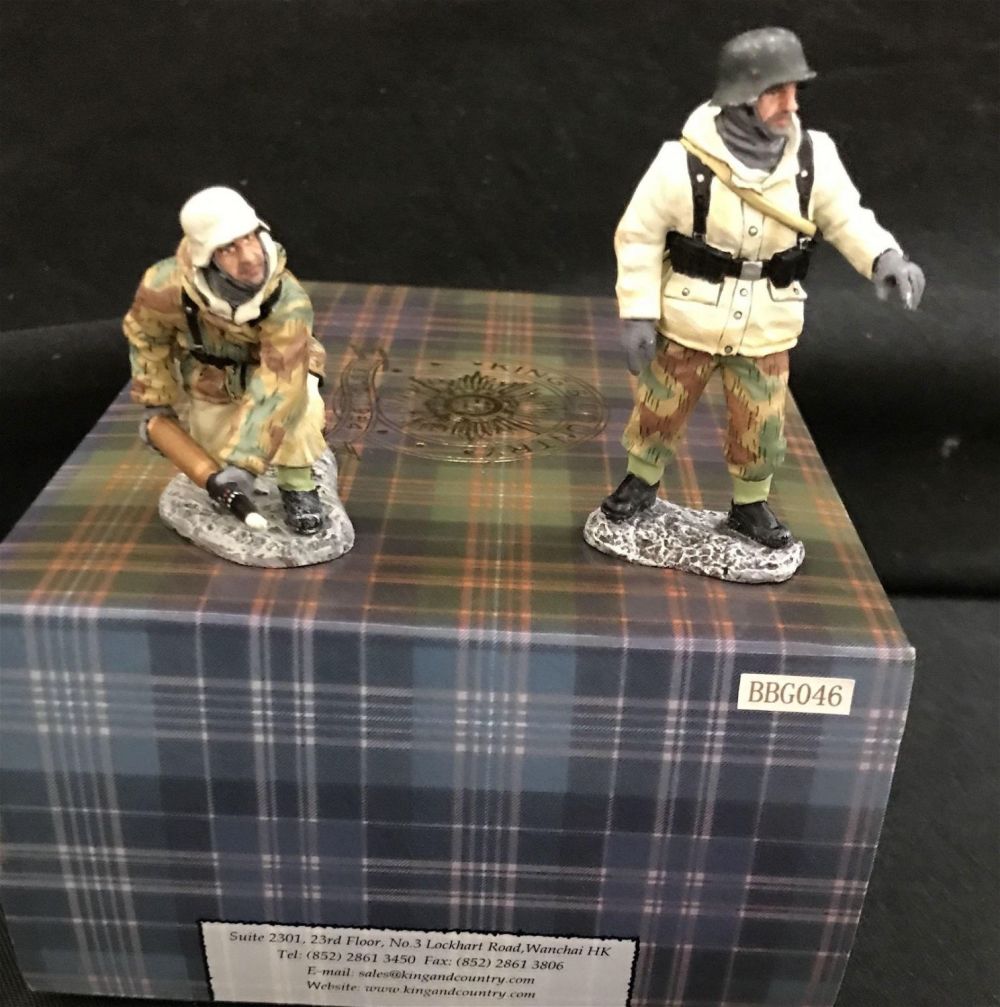 Lot 258: King & Country BBG046 two soldiers