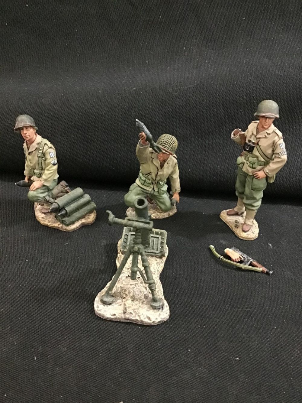 Lot 279: King & Country DD32