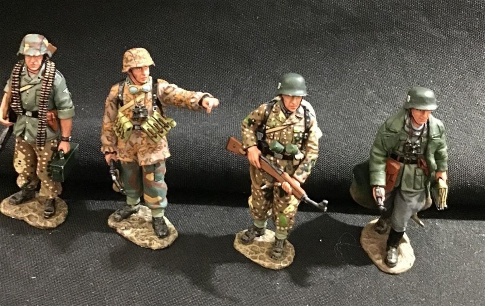 Lot 301: King & Country WS50 Waffen SS