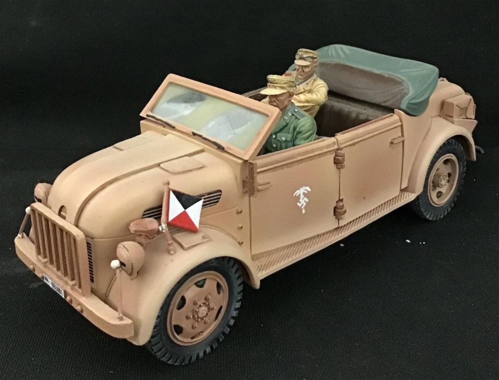 Lot 174: The Collectors Showcase WW2 German Afrika Korps