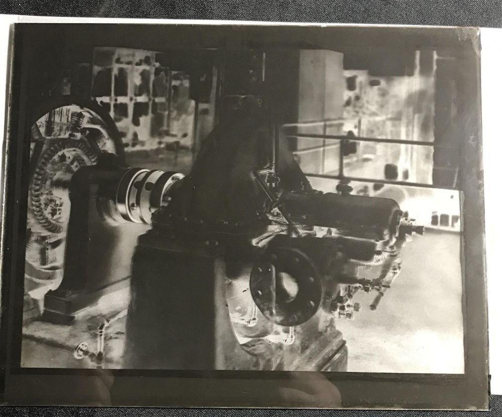Lot 210: Large machinery Industrial Age Full Plate Photo
