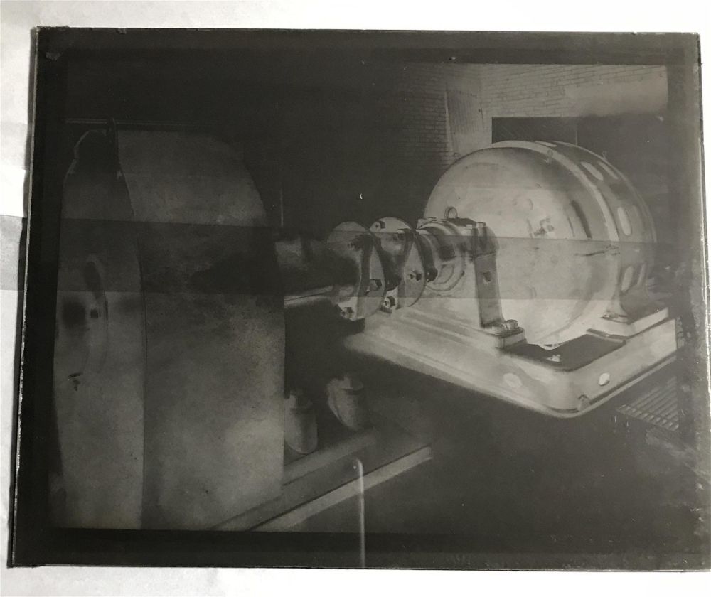 Lot 214: Large machinery Industrial Age Full Plate Photo