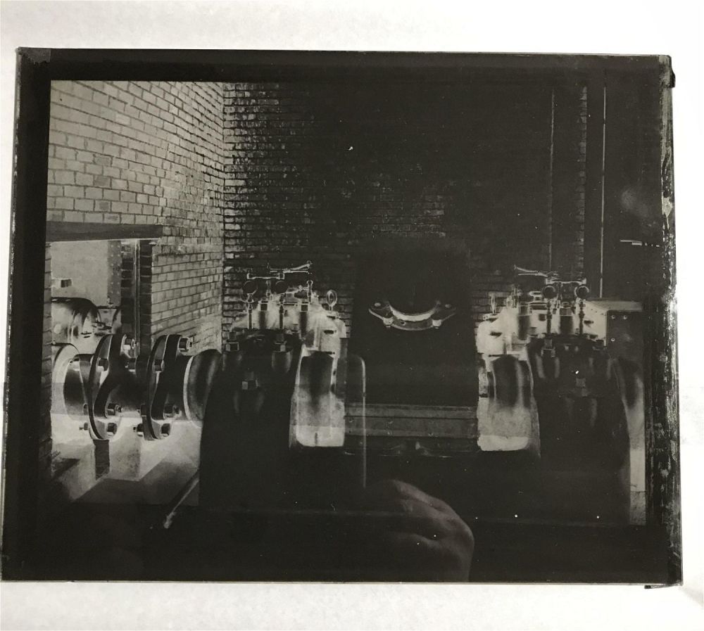 Lot 220: Large machinery Industrial Age Full Plate Photo
