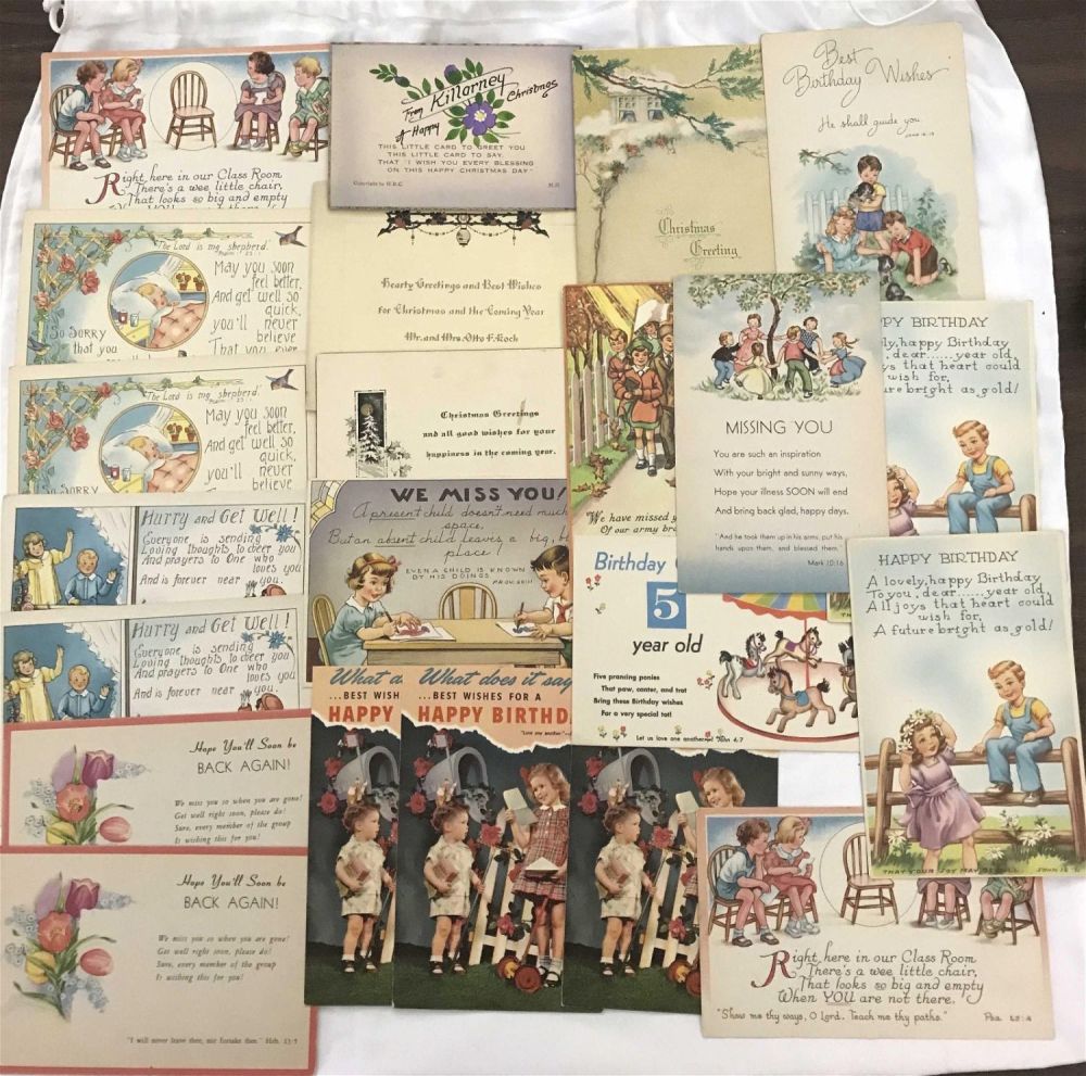 Lot 190: Vintage Postcards & Greeting Cards