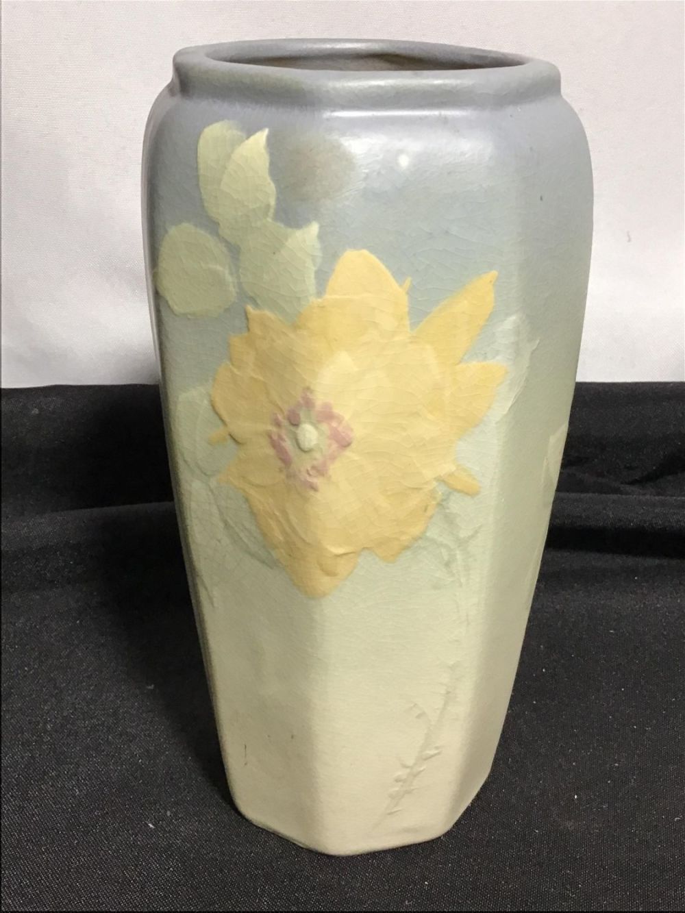 Lot 222: Weller Flower Hudson Vase