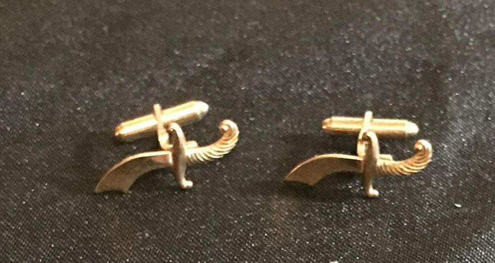 Lot 234: Vintage Ismailia Cufflinks .