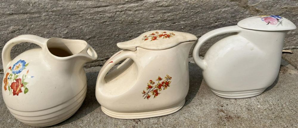 Lot 312: Pottery Pieces (3) .