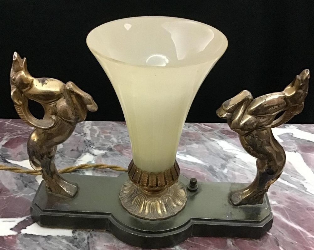 Lot 182: Art Deco Design Lamp