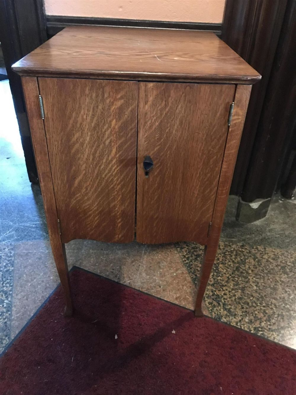 Lot 177: Vintage Wooden Phonograph Table w/ 2 Door Spot for extra needles inside door! Measuring 30" high by