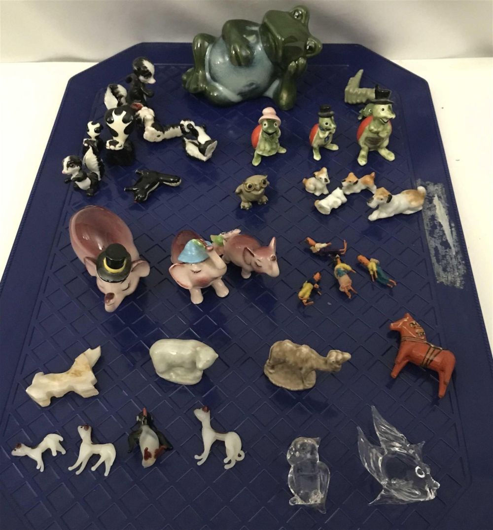Lot 265: Collectible Animal Figures Turtles, skunks, dogs, elephants, and art glass pieces was Mexican why