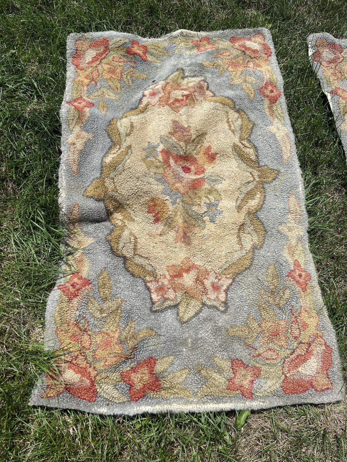 Lot 99 Vintage Throw Rugs (2) The Lodge Auction House