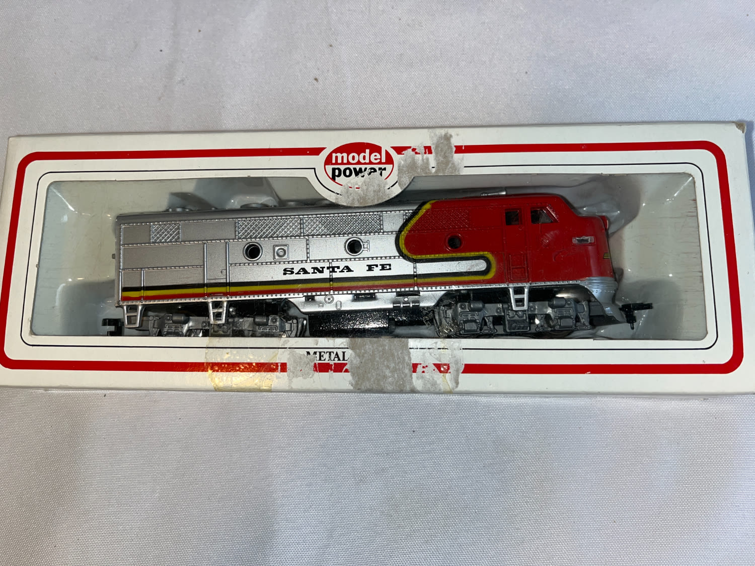 Lot 61b – Model Power Santa Fe Diesel F2 Locomotive – The Lodge Auction ...