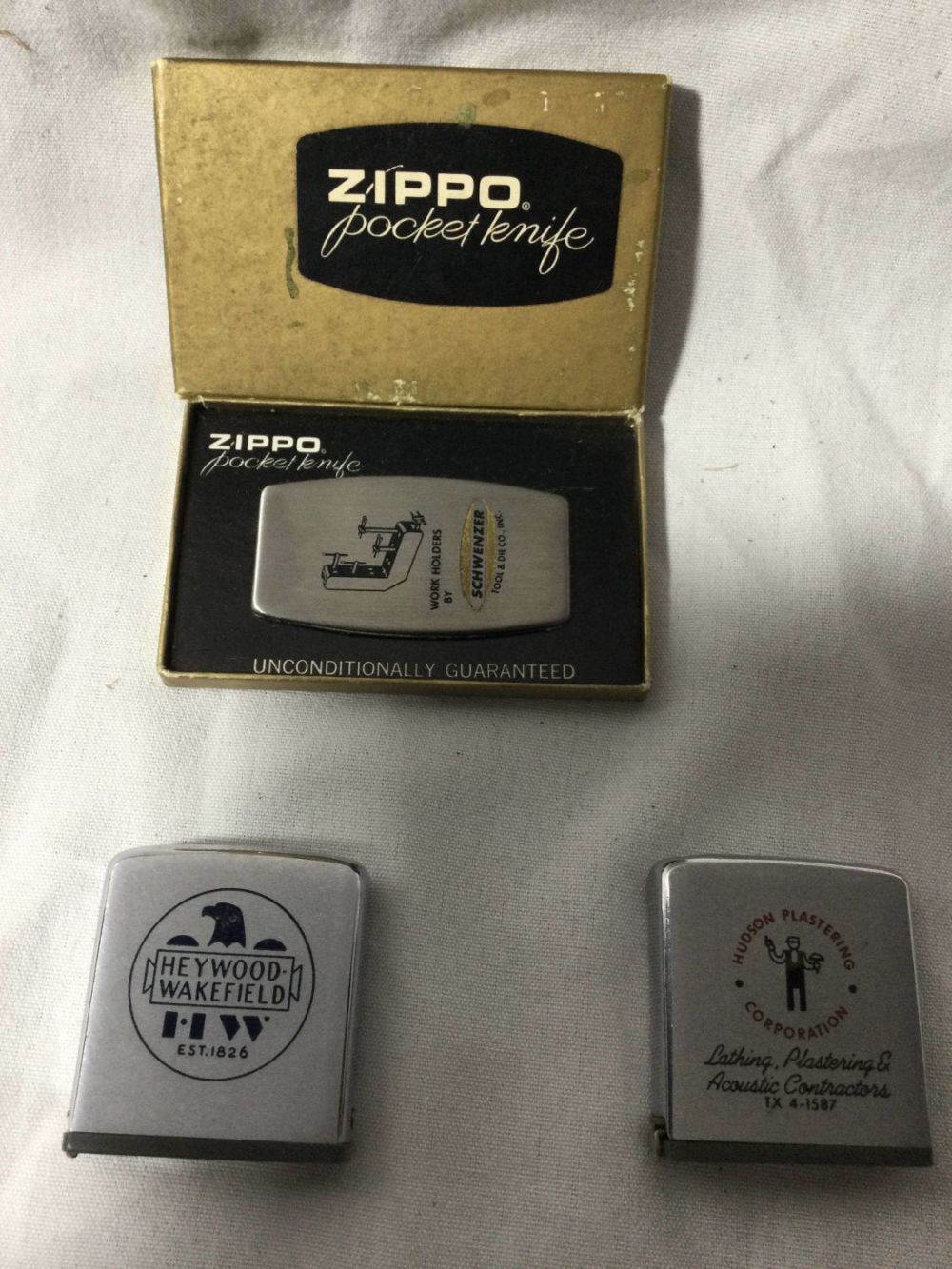 Lot 206: Zippo Collection Pocket Knife & Tape Measures