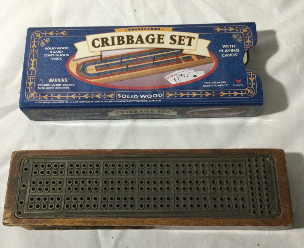 Lot 256: Vintage Cribbage Sets (2)