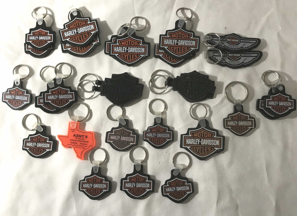 Lot 216: 28 Harley Davidson Key Fobs
