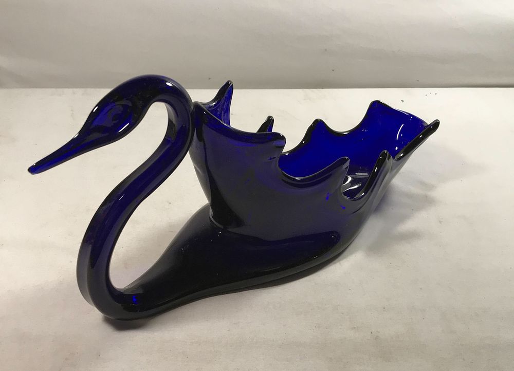 Lot 220: Vintage Cobalt Blue Glass Swan