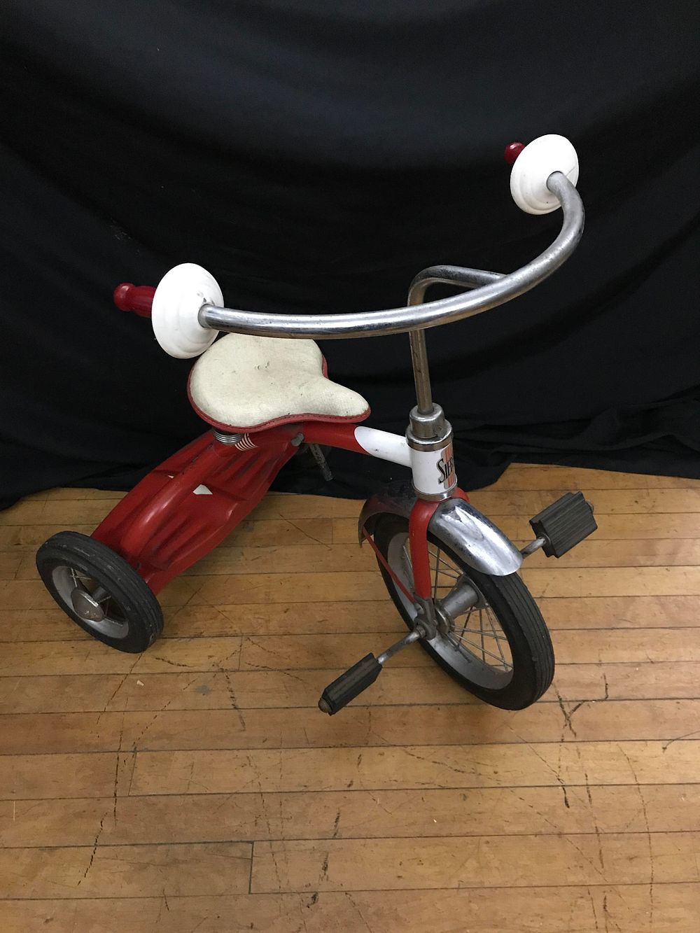 Lot 97: Vintage 1940's SEEBERT Tricycle