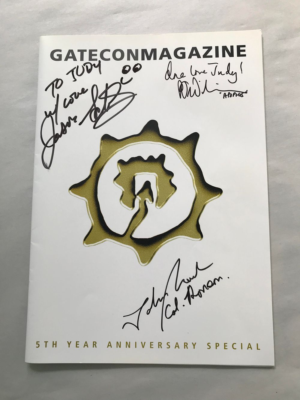 Lot 113: GateCon Magazine with Signatures Throughout