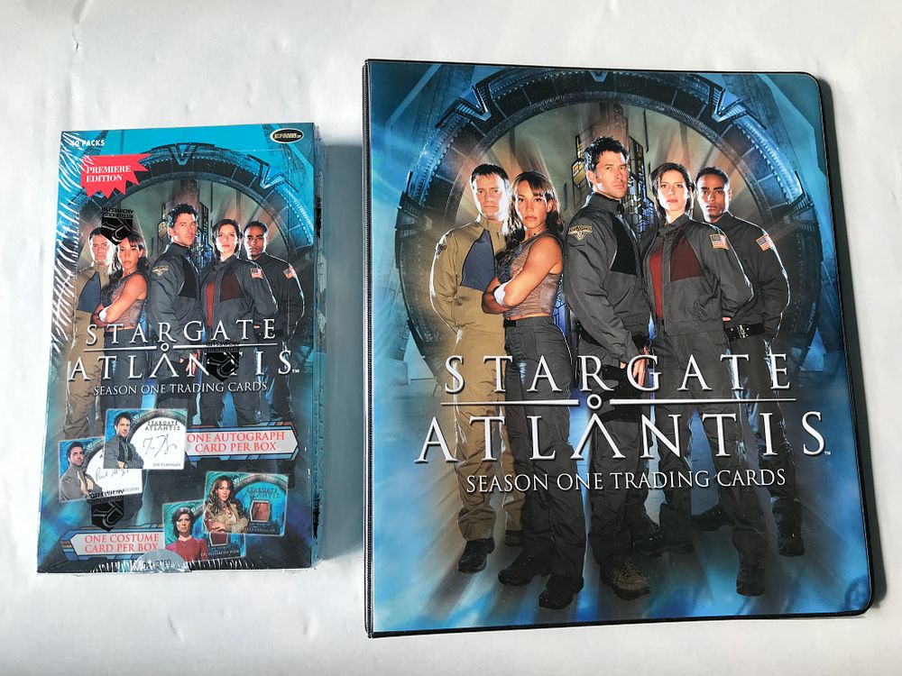 Lot 145: Stargate Atlantis Season One Trading Cards