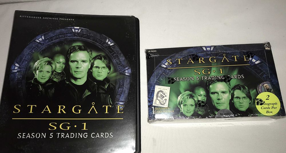 Lot 149: Stargate SG1 Season 5 Trading Card Collection