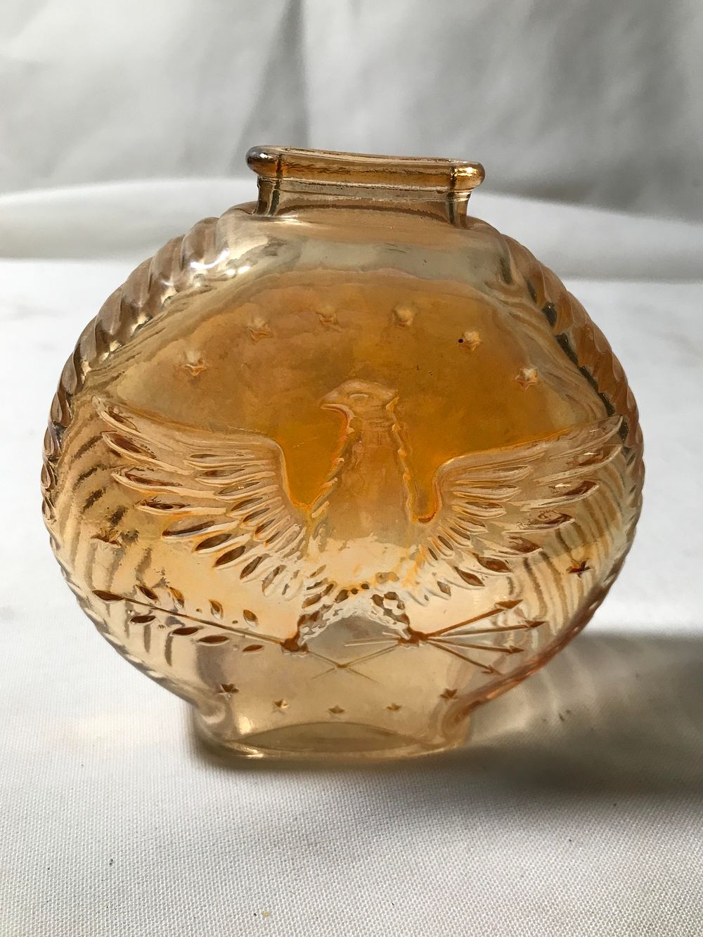 Lot 176: Federal Eagle Round Glass Coin Bank