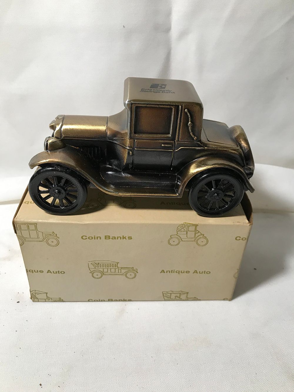 Lot 185: 1926 Pontiac, Erie, county savings bank ,metal