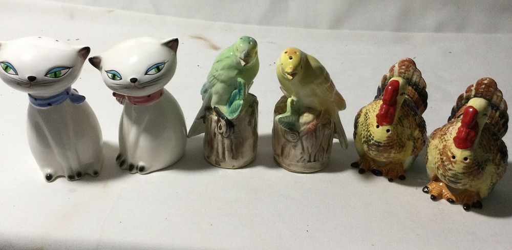 Lot 230: Salt and Pepper Shakers -Cats, Birds & Turkeys