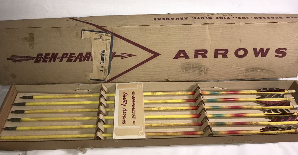 Lot 257: Vintage Ben Pearson Arrows in org box