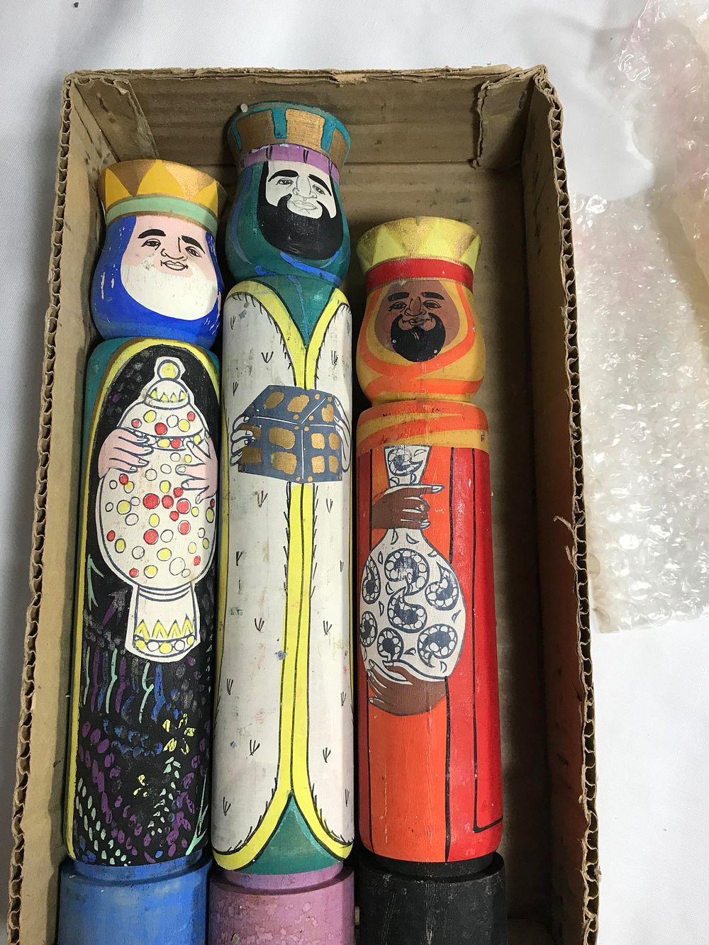 Lot 189: Vintage Three Kings Wood Candle Set Japanese