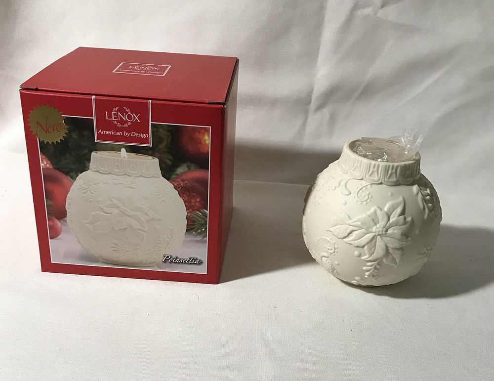 Lot 201: Lennox Candle Holder Ornamental Glow with