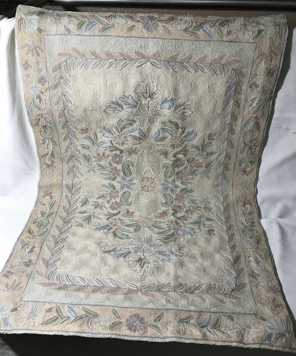 Lot 209: Wall Hanging Tapestry Floral
