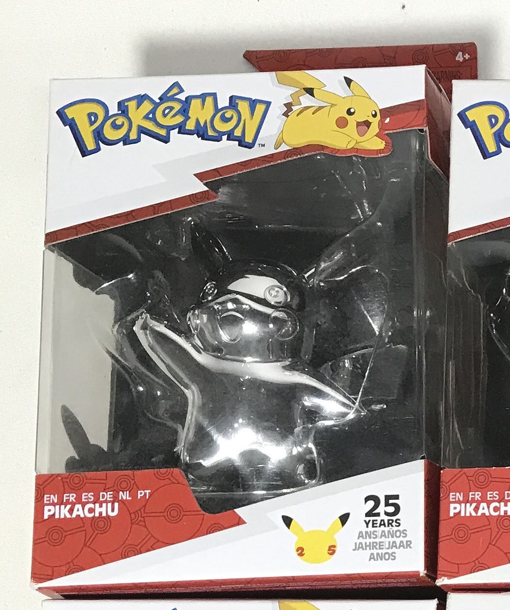 Lot 317: Pokémon Figurines 25th Anniversary