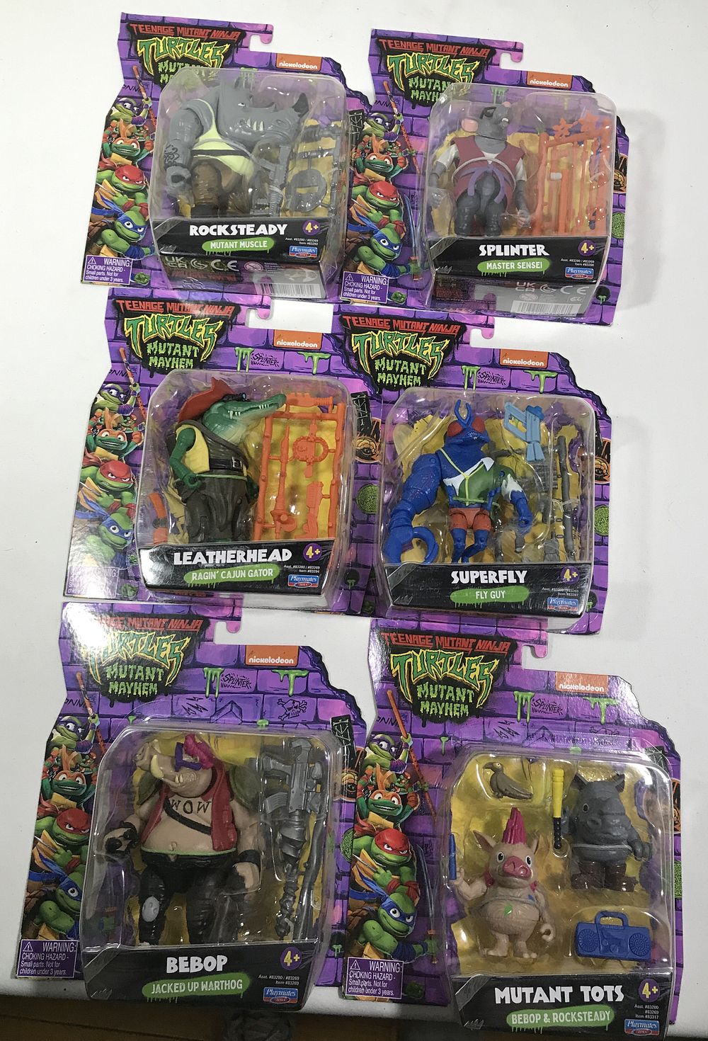 Lot 325: Teenage Mutant Ninja Turtles Figurines