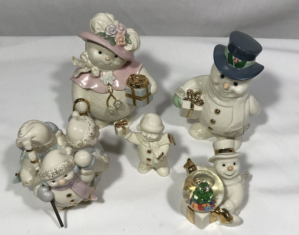 Lot 357: Lenox Snowmen Collection (set of 5)