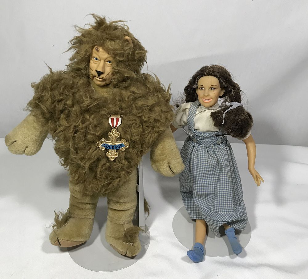Lot 358: Wizard of Oz Figurines/Dolls