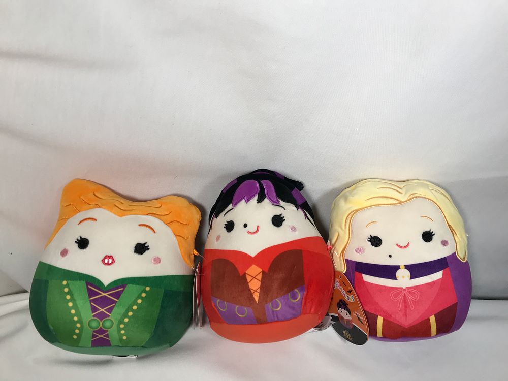 Lot 378: Squishmallows Hocus Pocus Sisters (3)