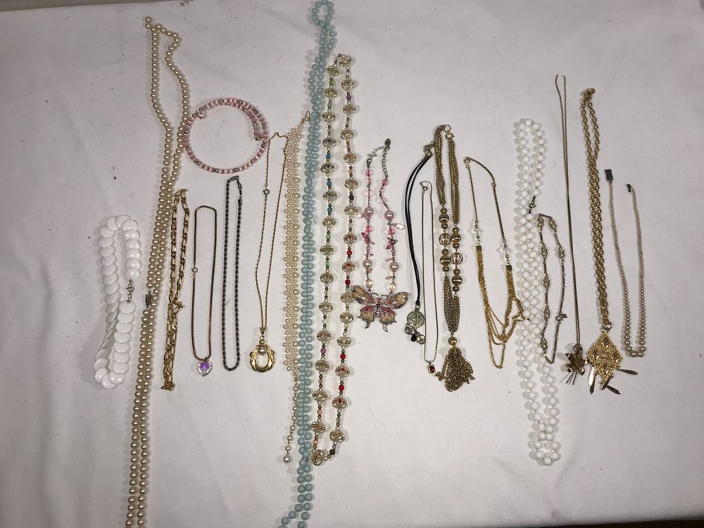 Lot 548: Costume Jewelry Collection