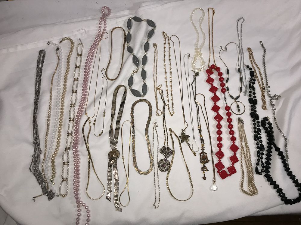 Lot 551: Costume Jewelry Collection
