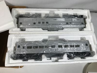 Lionel No. 18506 Canadian National Budd Cars. Set of two In original packaging, D202 & D203