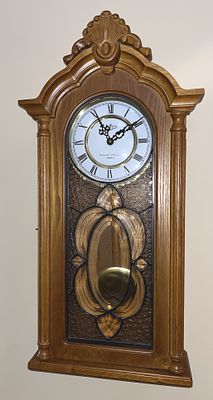 Westminster / Whittington Quartz Wall Clock. Works & Chimes, used but very good condition. 