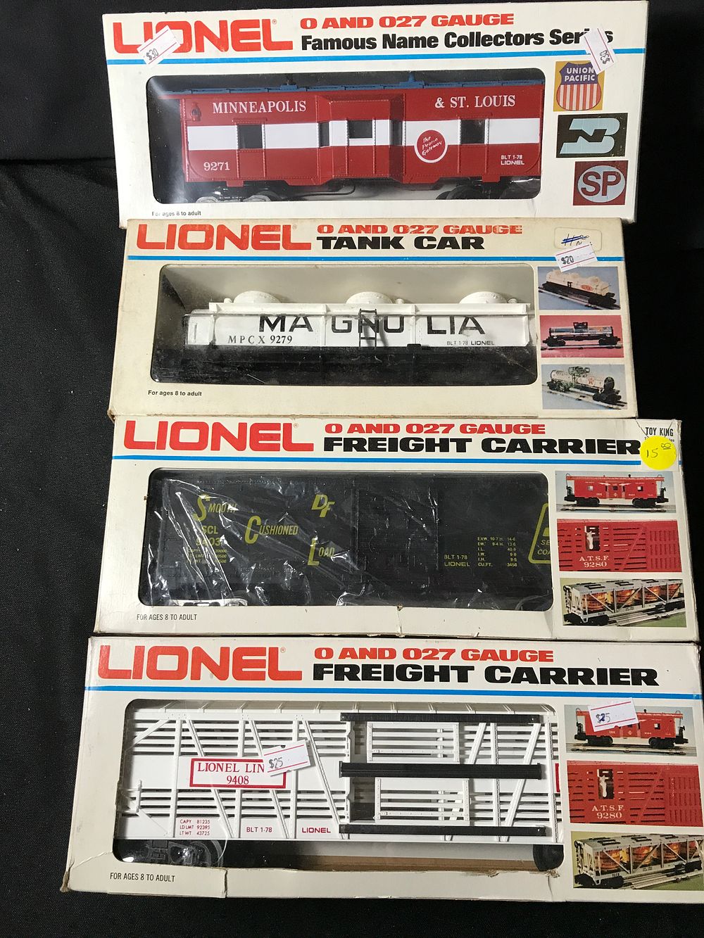 Lot 258: Lionel O Gauge 4 Car Collection
